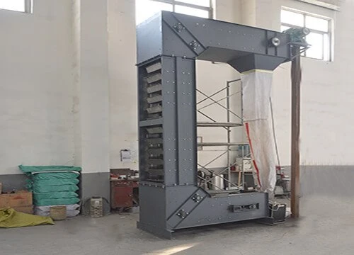 Elevator u obliku slova C
